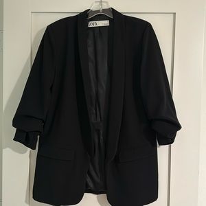 BLACK OVERSIZED BLAZER SIZE L